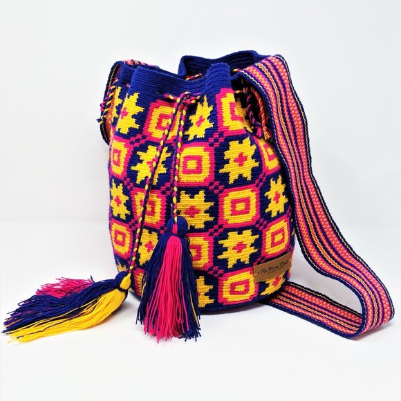 Wayuu Mochila Bag from Colombia, La Guajira - Picture 1 of 3